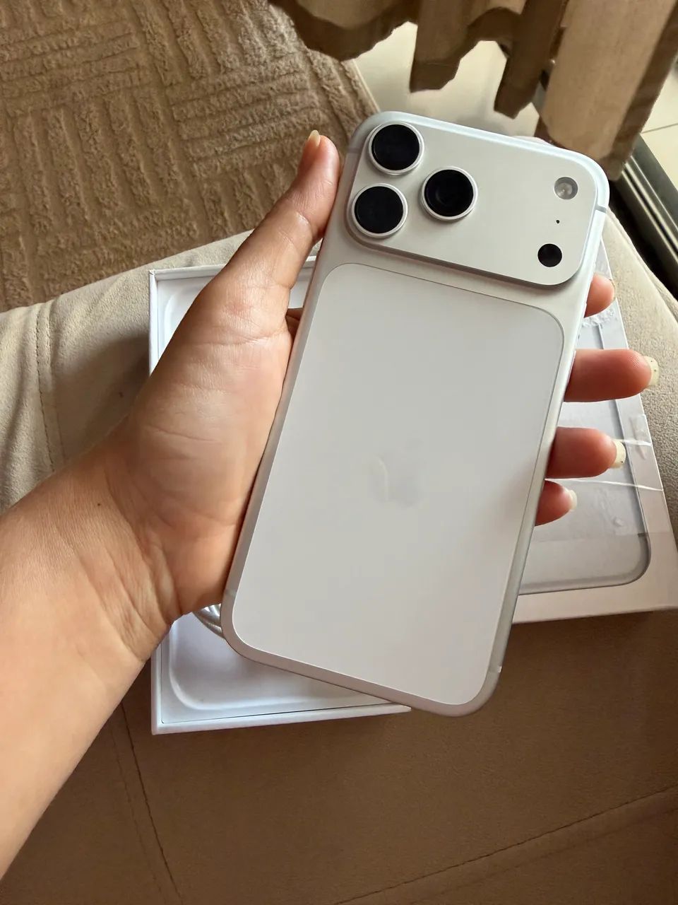 Iphone 17 pro Max trincado  - Foto 2