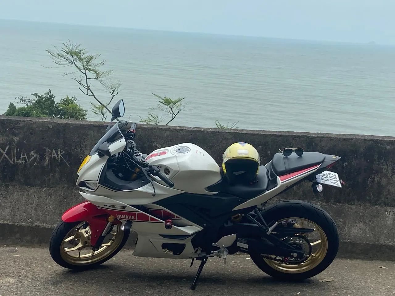 YAMAHA R3 - Foto 4