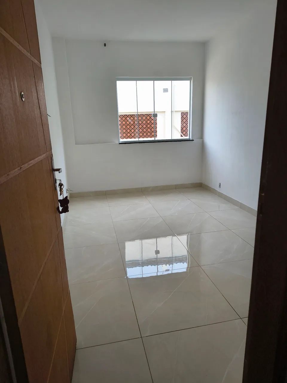 Alugo apartamento Centro de Mesquita 