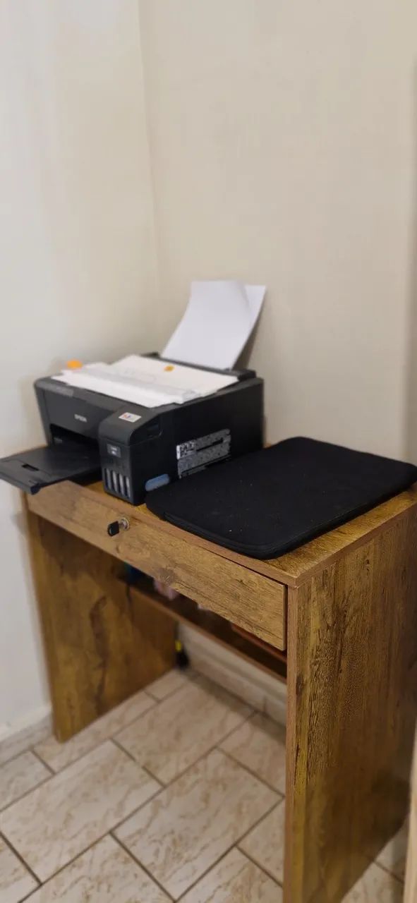 Escrivaninha estudos 