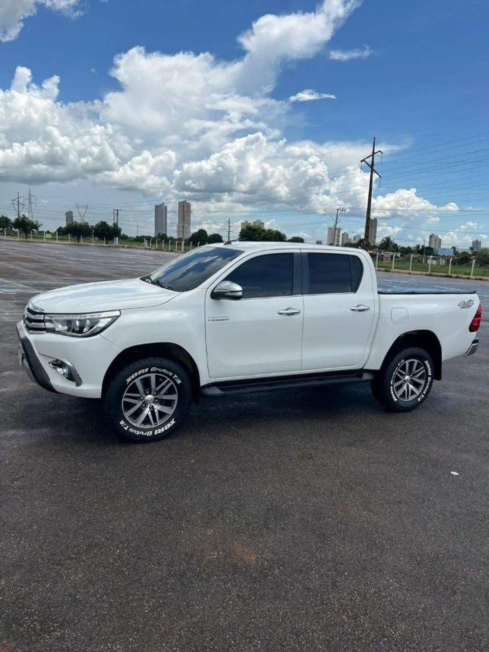 Toyota Hilux 2016