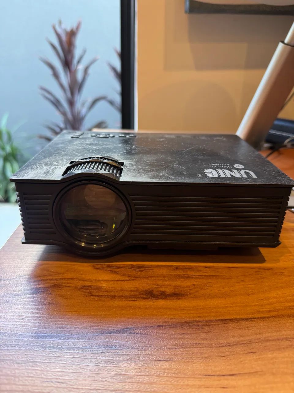 Mini Projetor Unic UC68 1800 Lumens FULL HD  - Foto 5