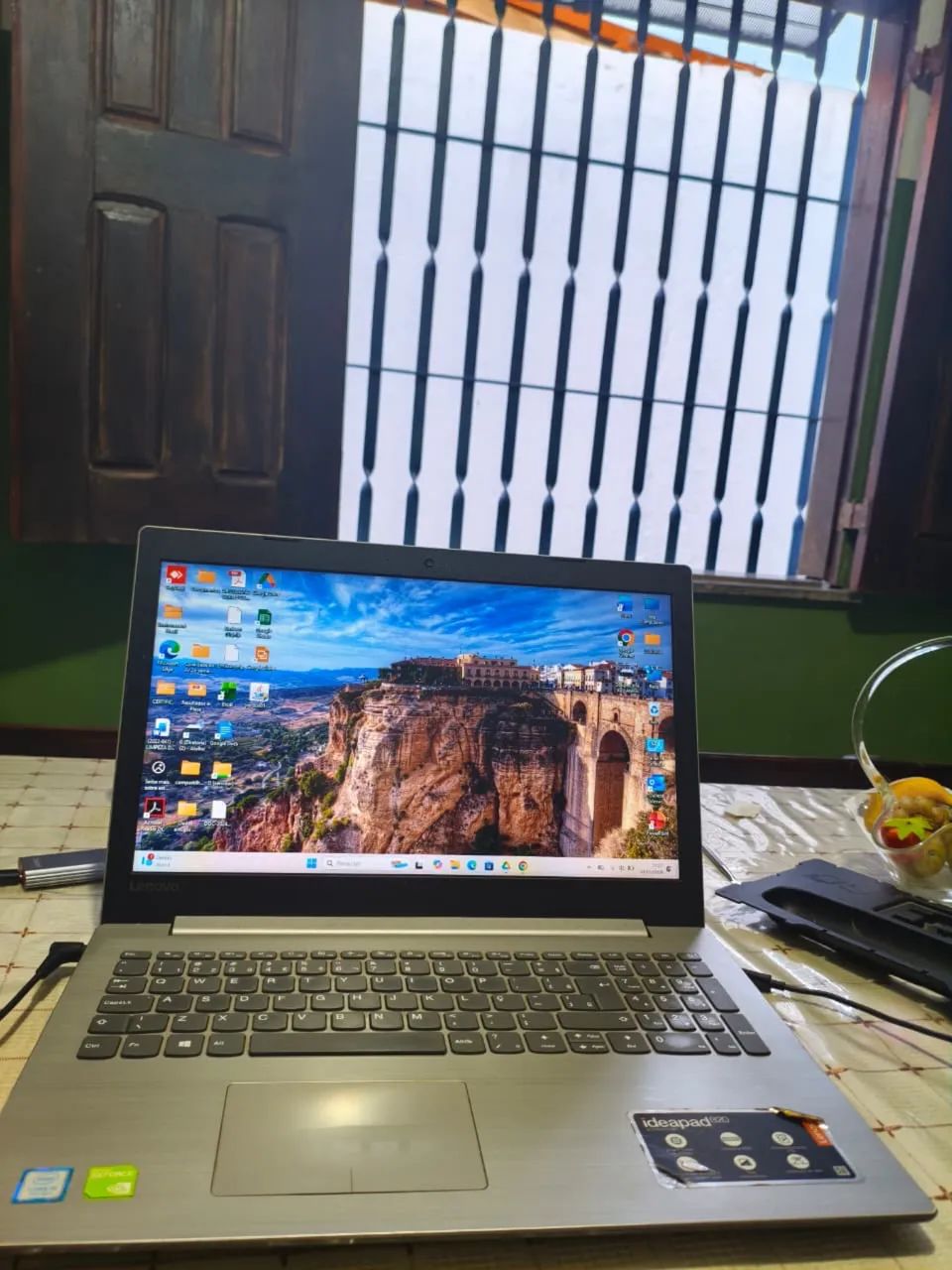 Atendimento técnico para computadores e notebooks