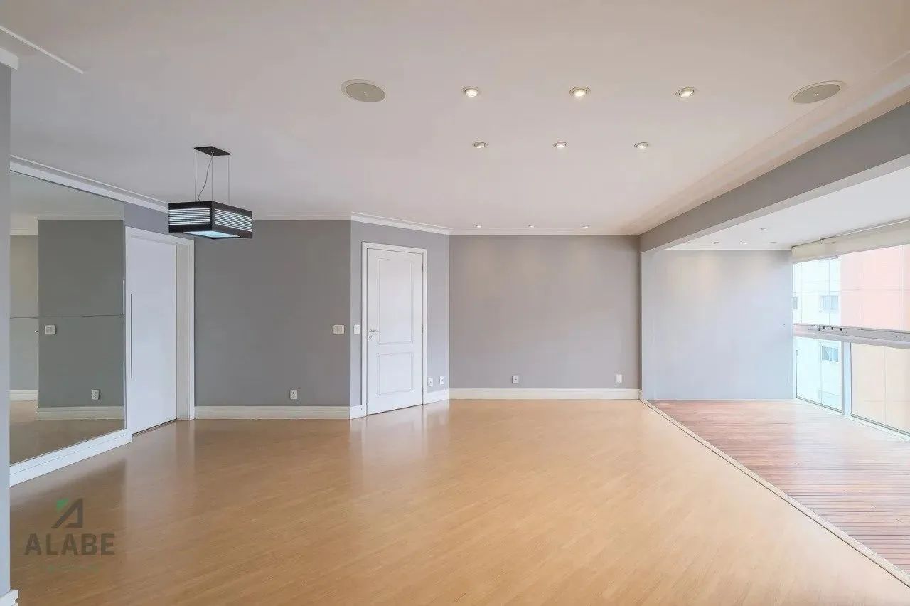 Apartamento à Venda na Vila Olimpia com 125m² e 3 Suítes. - Foto 2