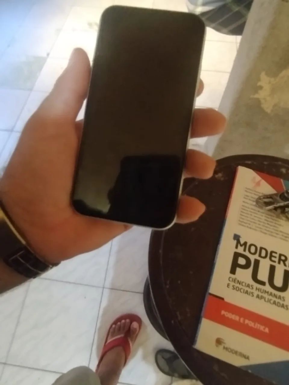 iPhone XR branco de 64 gigas