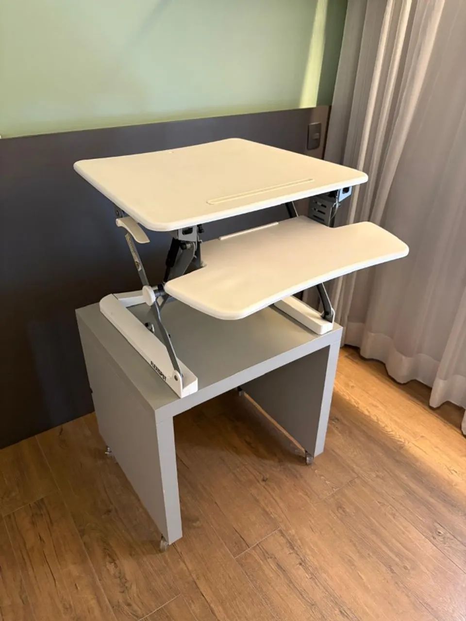 Mesa ergonômica regulável FlexiSpot