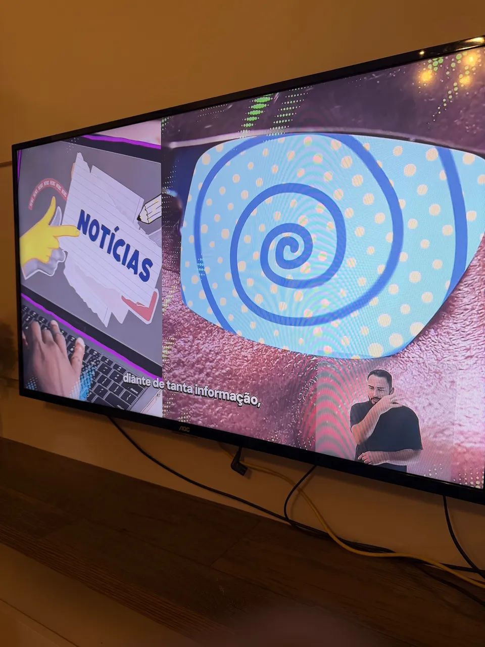 TV Smart AOC - Foto 2