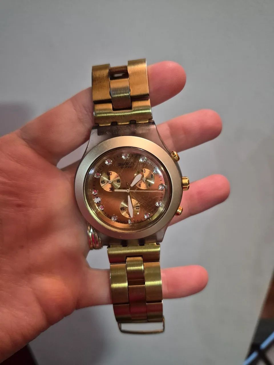 Relogio Swatch dourado original  - Foto 2