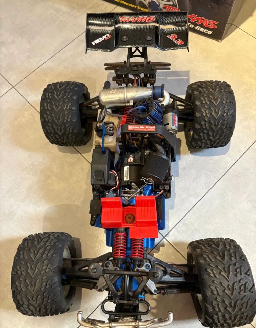 Traxxas Revo 3.3  - Foto 3