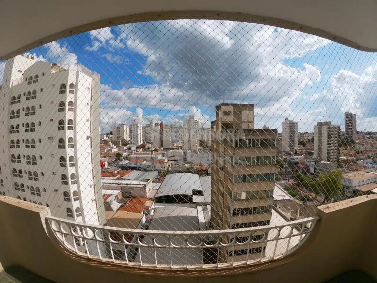 Centro / Edifício Flamboyant - Apartamento com 03 dormitórios com armários embutidos, send - Foto 5