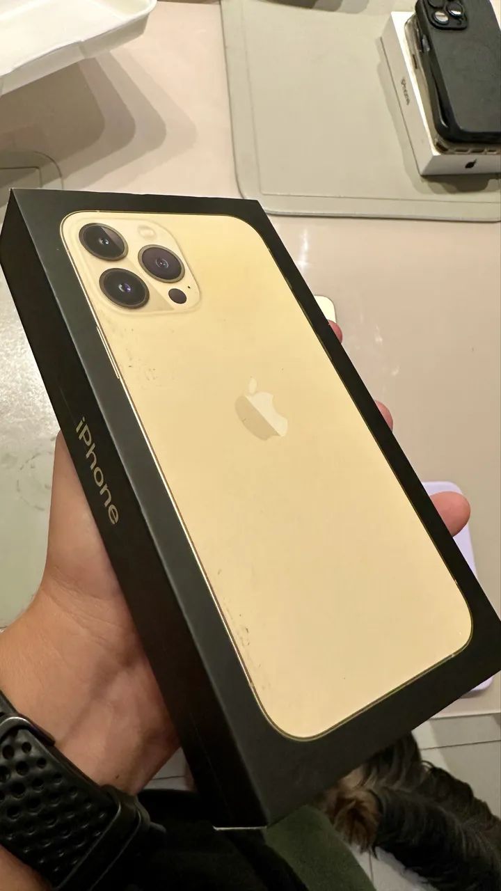 Iphone 13 pro max - de procedência!! - Celulares e Smartphones