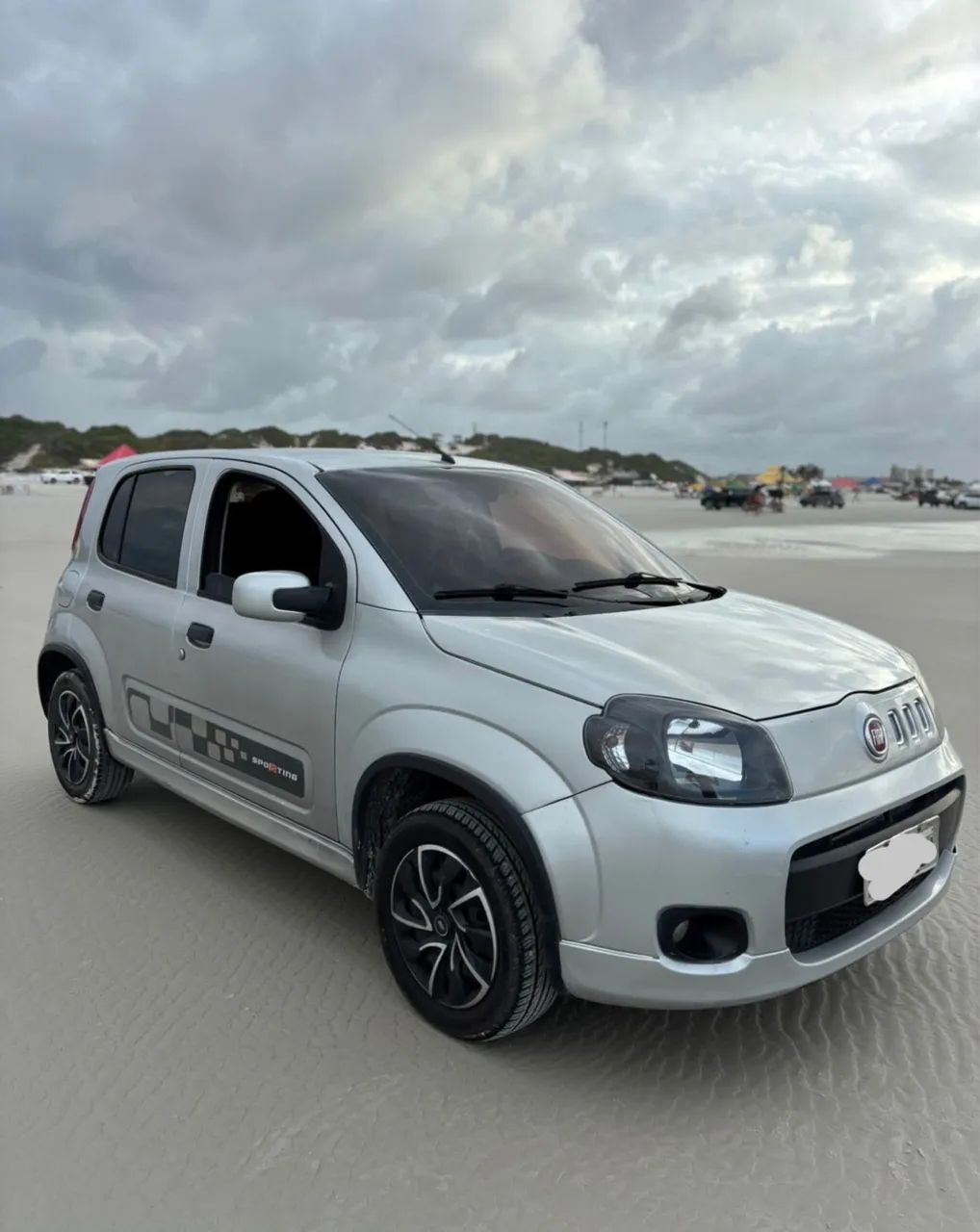 Fiat Uno Sporting 1.4 EVO Fire Flex 8V 4P 2011 - Foto 4