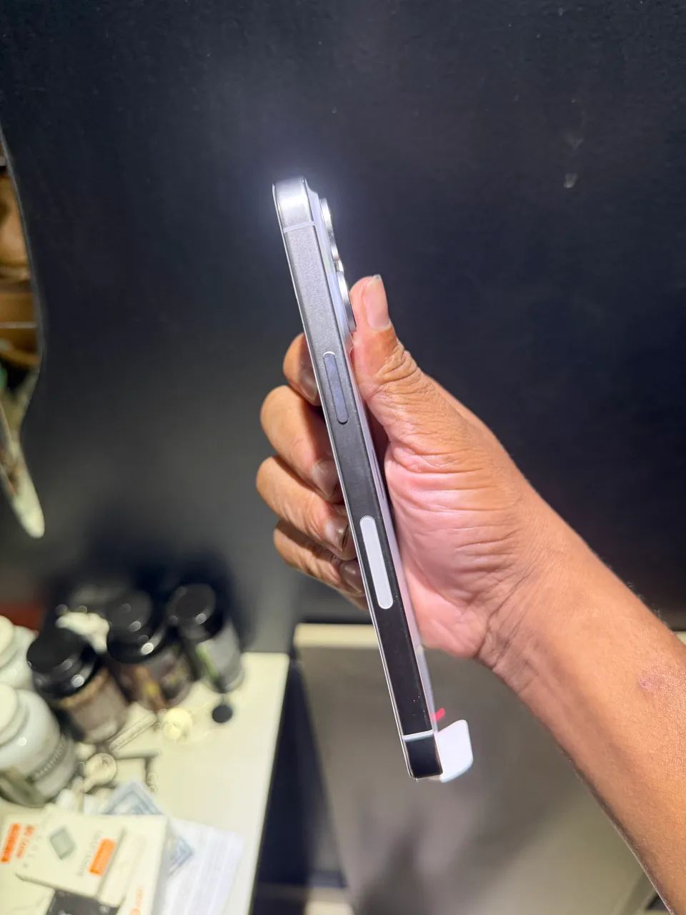 iPhone 15 pro max 256 seminovo  - Foto 2
