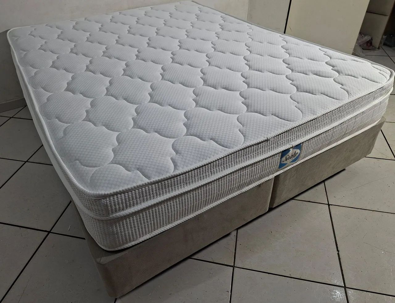 Cama Queen Size, Baú FIRME - ENTREGA GRÁTIS - Foto 3