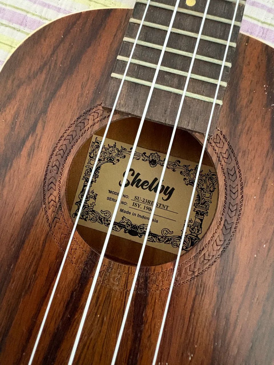Ukulele Eletrico com Afinador - Foto 2