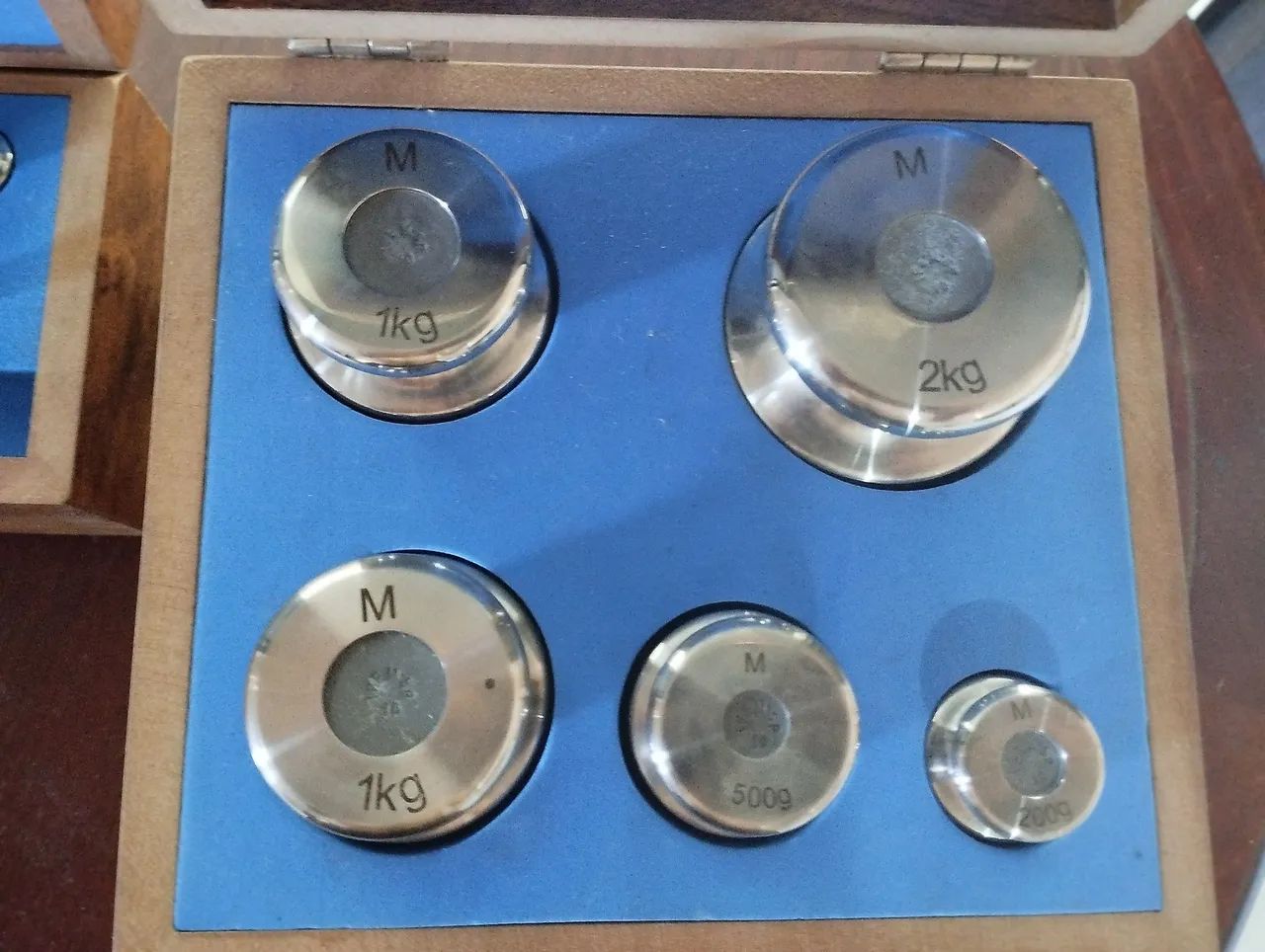Kit Pesos Padrão para Balanças com Certificado M1 e 2 Estojos - Foto 5