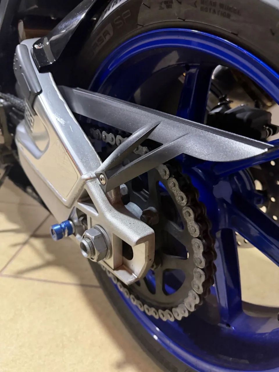 BMW S1000 RR HP4 Competition - Foto 5