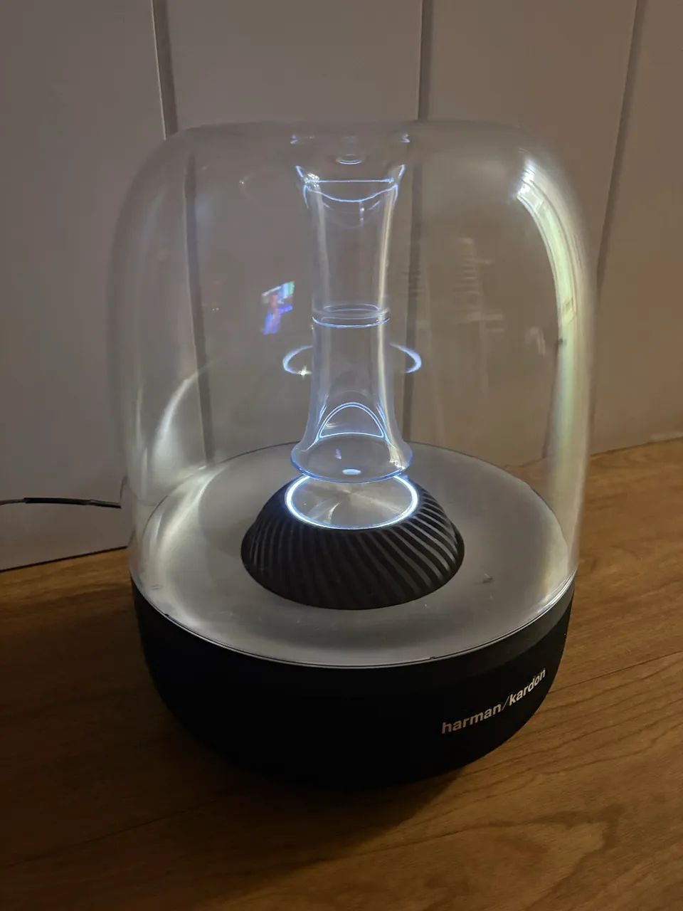 Caixa som Harman Kardon Aura- 1ª geração 
