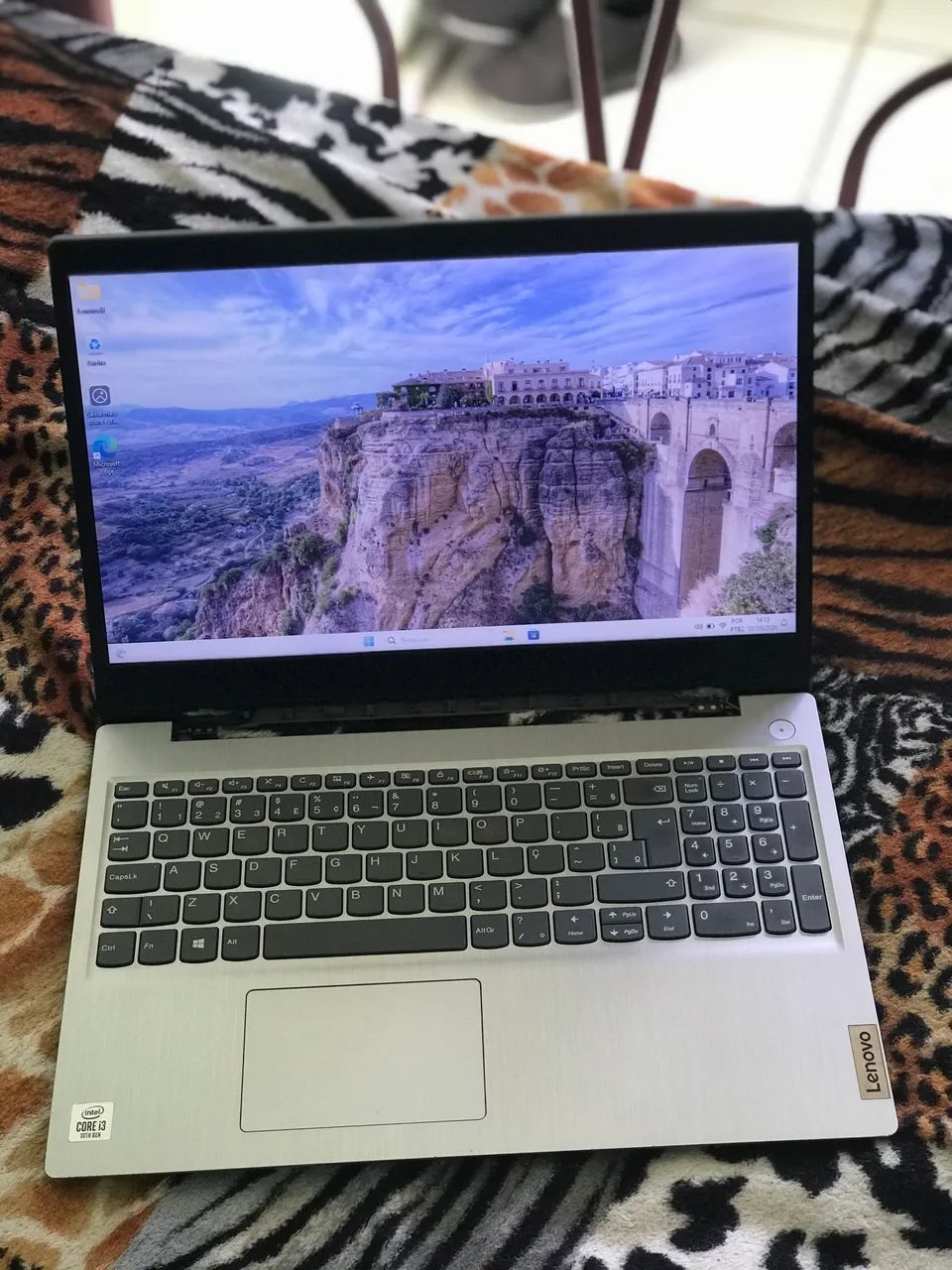 Notebook Lenovo Core i3 10* Geracao Nvme 256 Windows 11