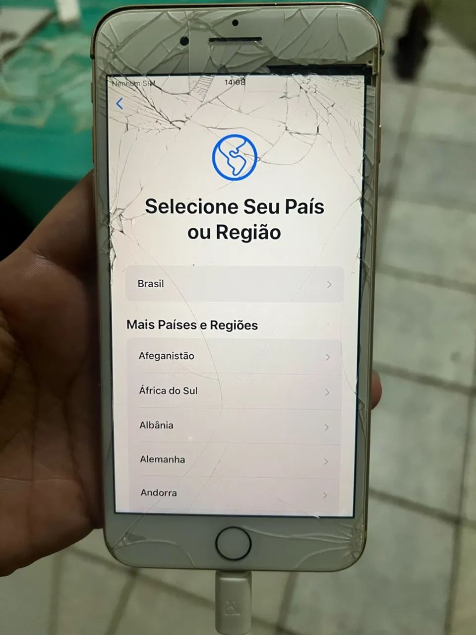 Vendo iphone plus para conserto