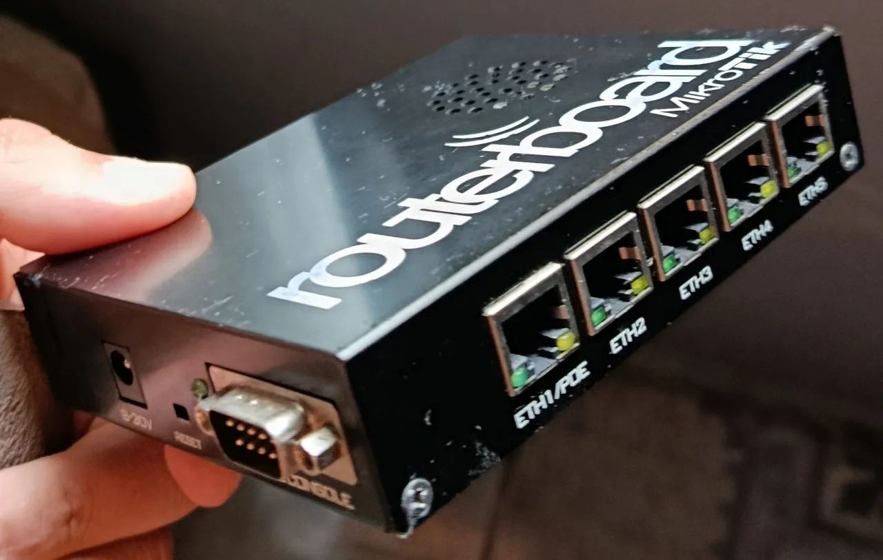 Rb450g Mikrotik - Foto 4