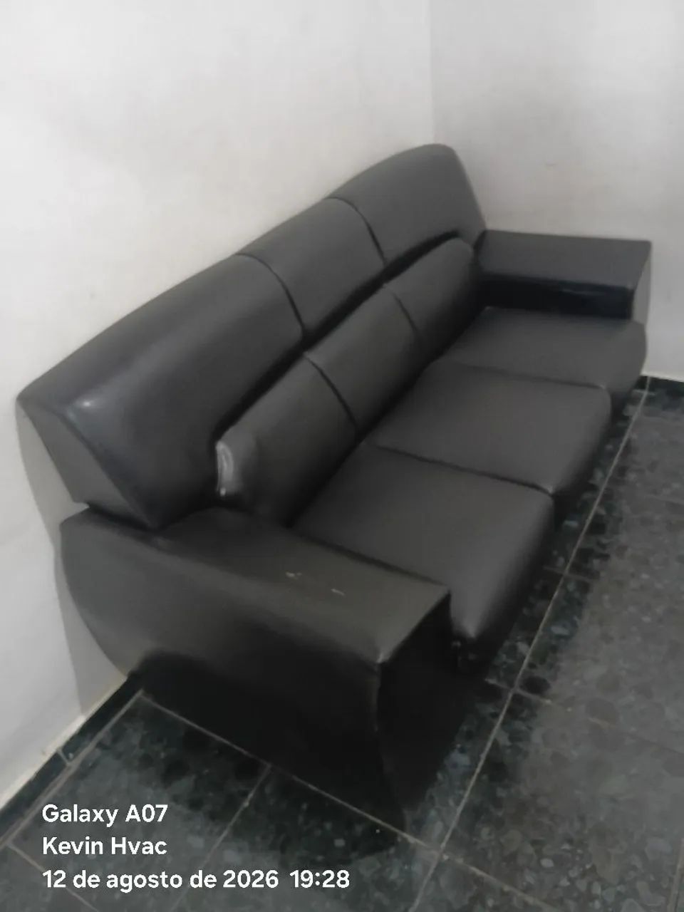 Sofa couro 3/2 - Foto 3