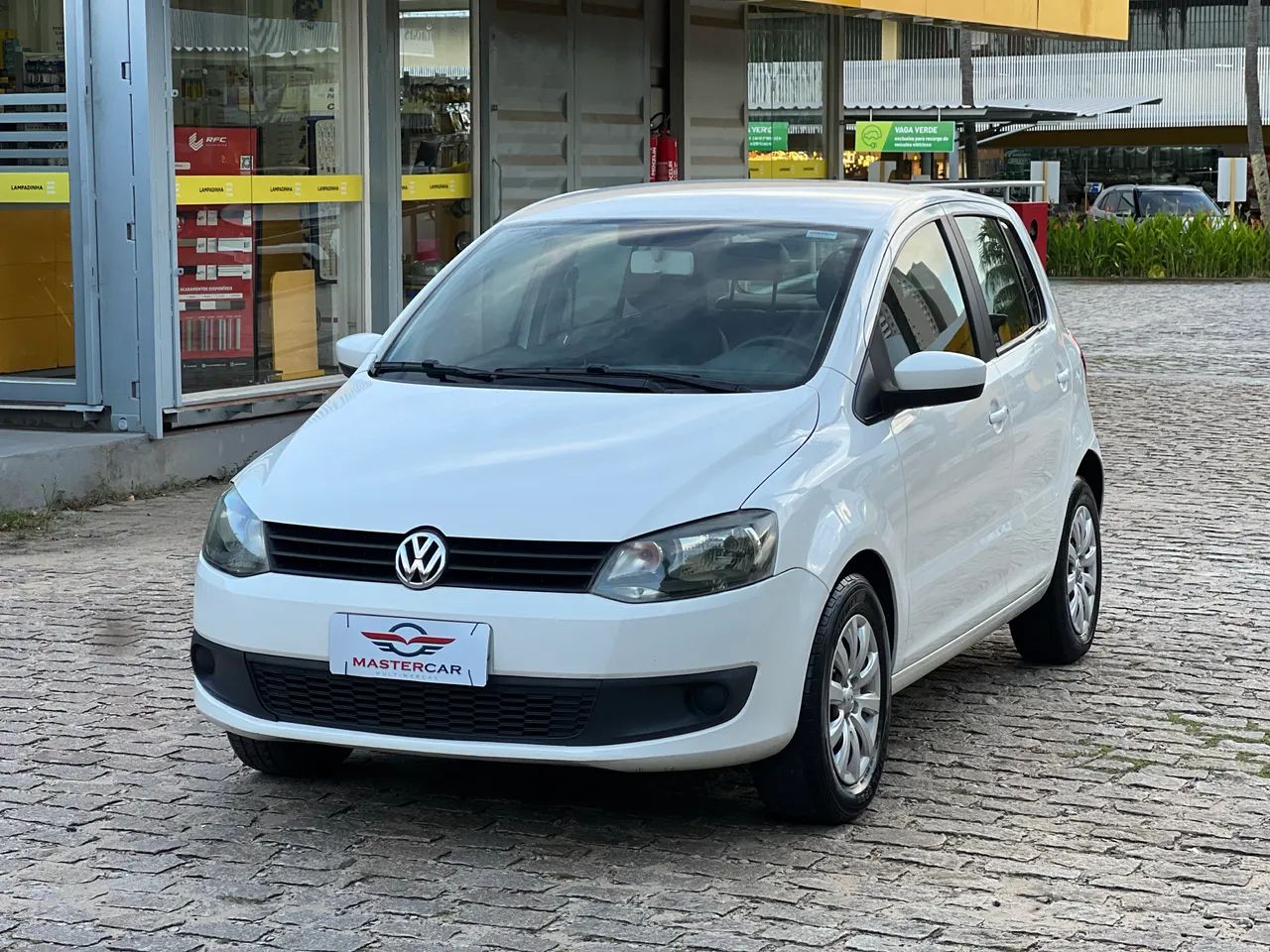 Volkswagen Fox Fox 1.0 Mi Total Flex 8V 3p 2014