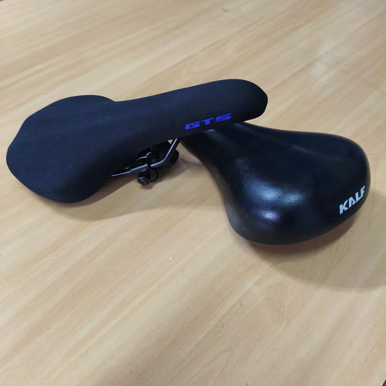 Cela Kalf e GTS - Foto 2