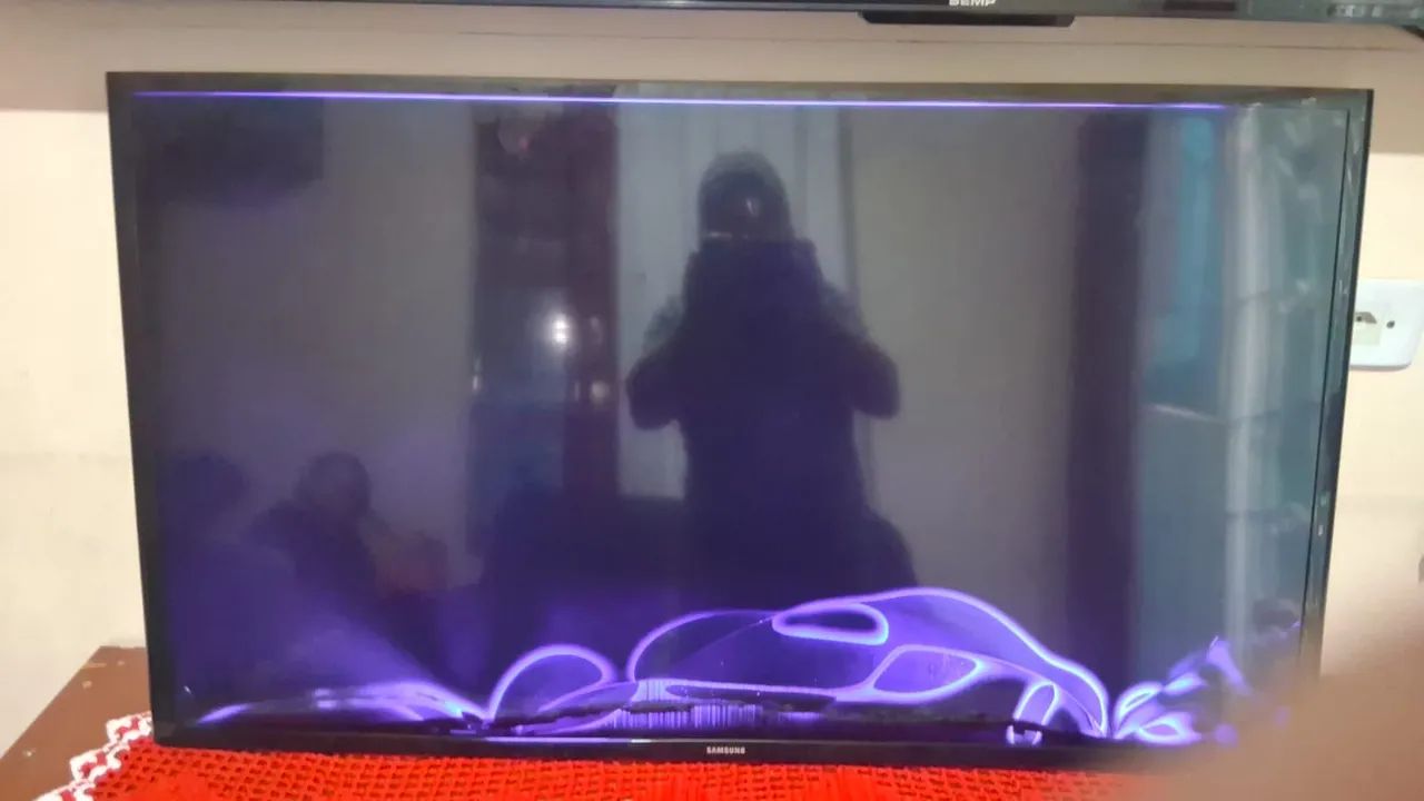 TV Smart Samsung com defeito - Foto 3