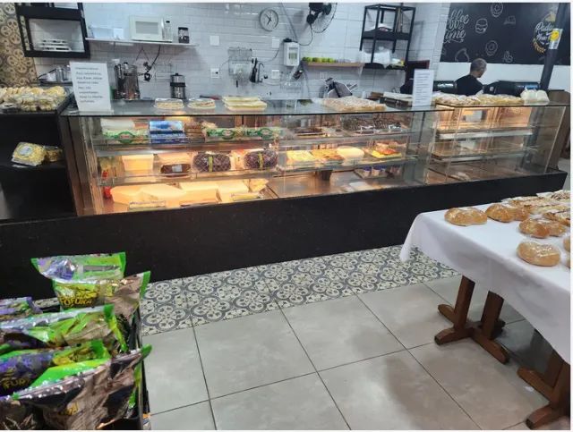 Vendo lindo balcão para padaria ou confeitaria