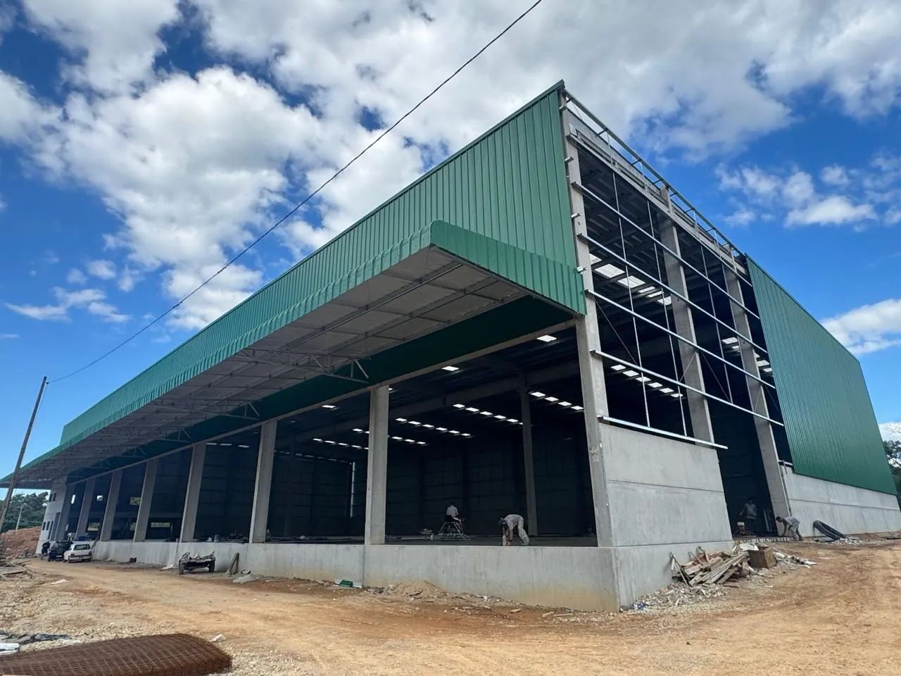 GALPÃO LOGISTICO EM JOINVILLE | DISTRITO INDUSTRIAL | 6.600 M² | 14 DOCAS