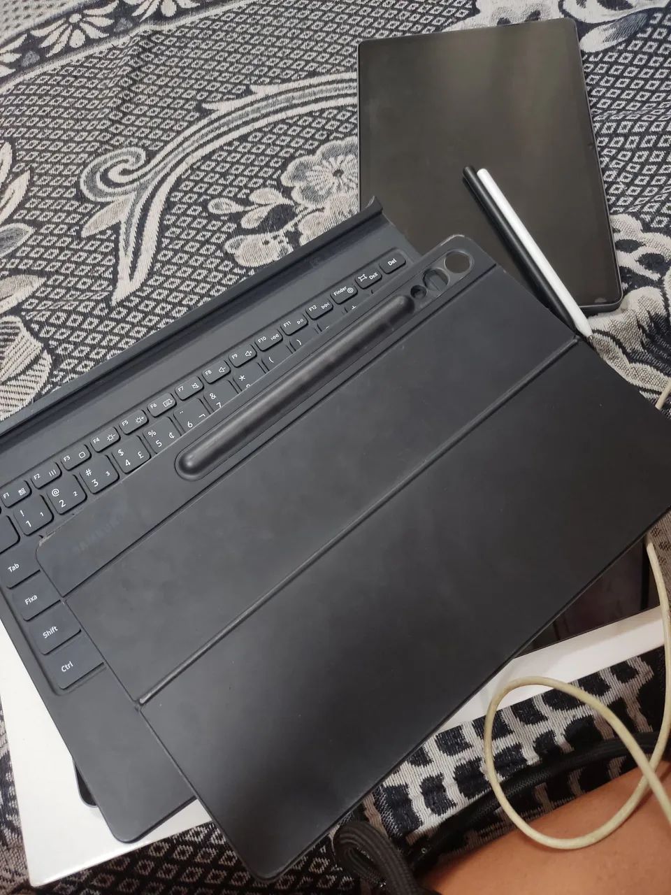 Capa teclado tablet s9 plus  - Foto 2