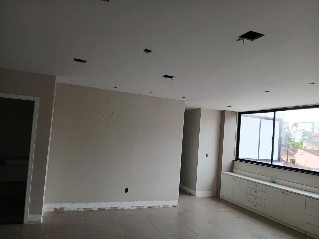 Aluga- se Sala Comercia Djama Batista 200m2 Creci-Am 6789  * - Foto 9