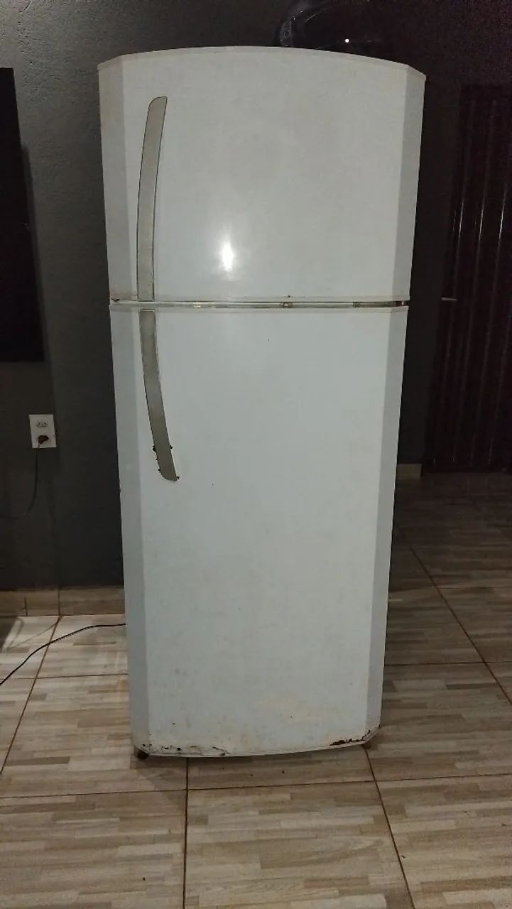 VENDO GELADEIRA 