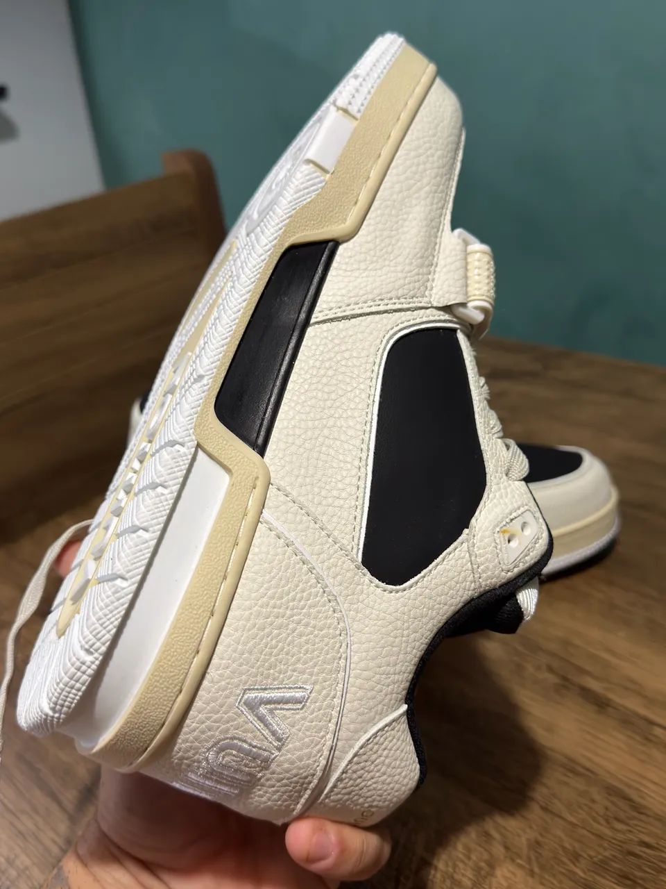 Tênis louis Vuitton  clone TAM 41 - Foto 3