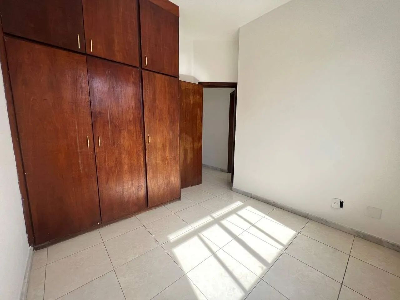 Apartamento de 3 quartos com suíte e vaga para alugar no Pompéia - Foto 3