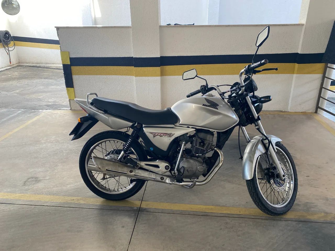 Titan 150 KS  - Foto 2