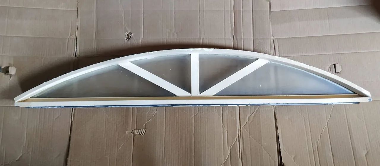 Arco de janela com vidro