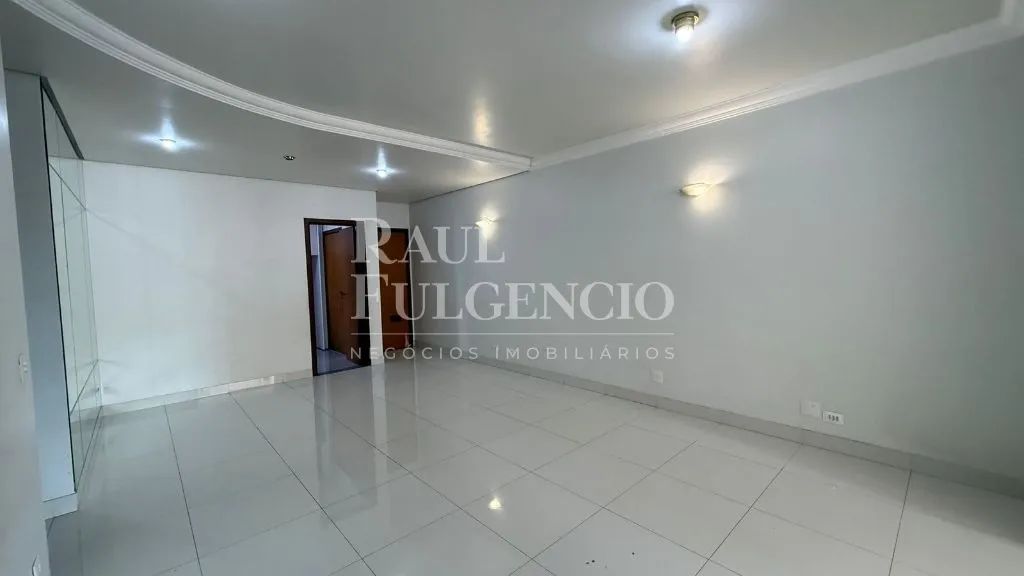 Apartamento para alugar com 3 quartos e 3 banheiros no Centro de Londrina - Foto 2