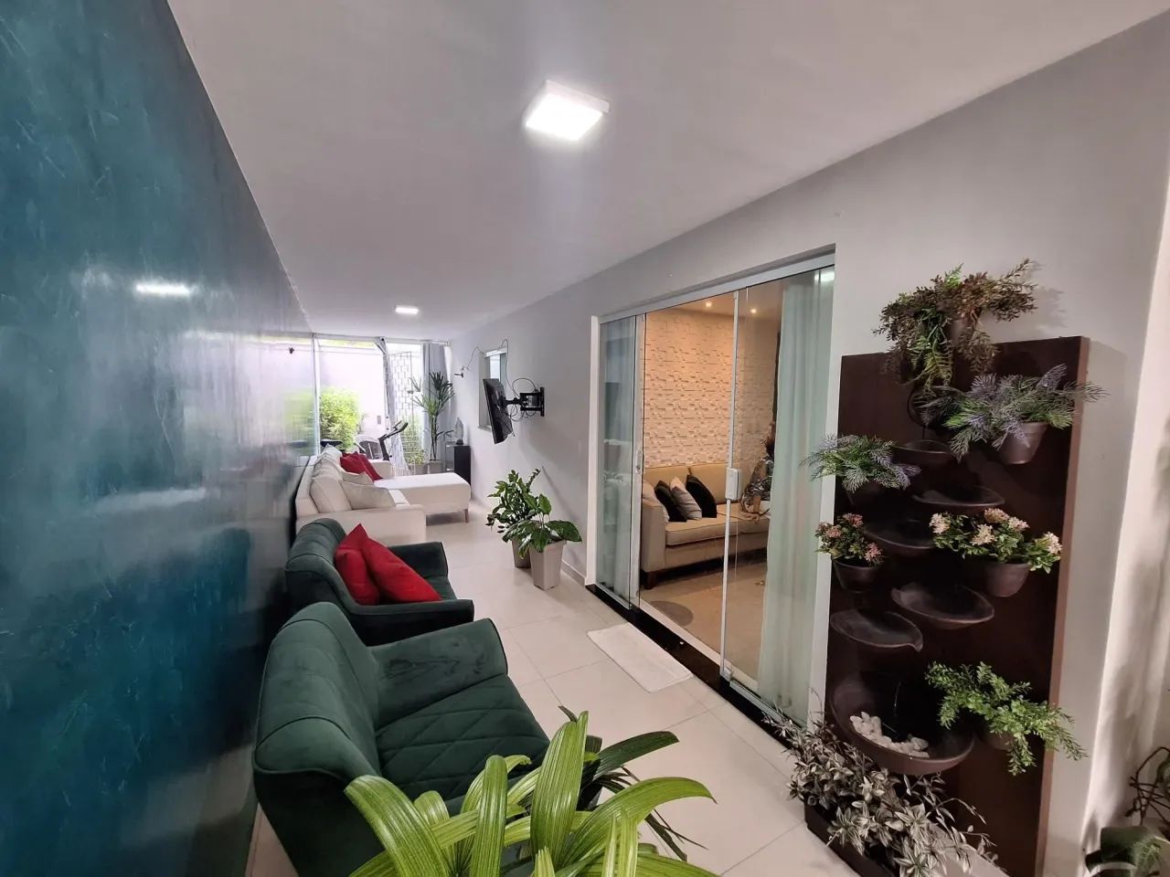 Casa duplex em rua privativa com 5 quartos (2 suítes) com apart e sala comercial - Foto 5