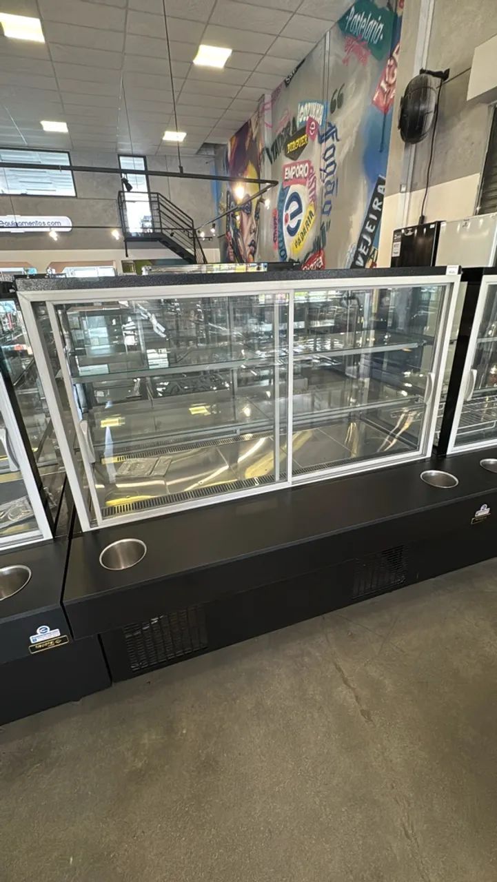 Vitrine self service Refrigerada 1,50m Nova com garantia 