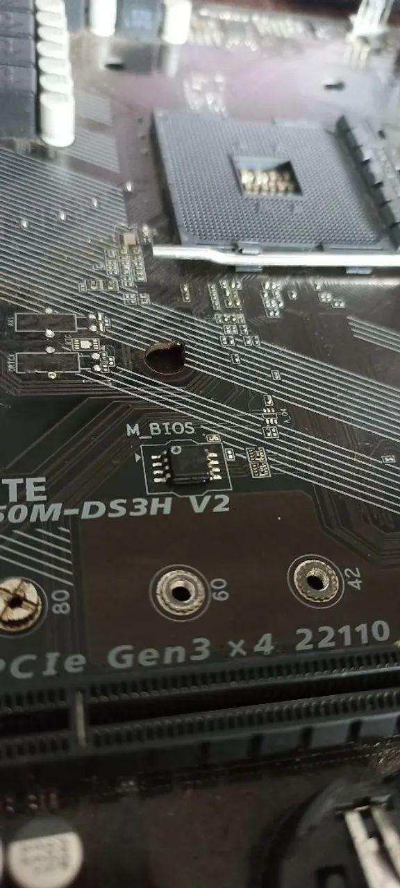 Fazemos Regravação de Bios e atualização 