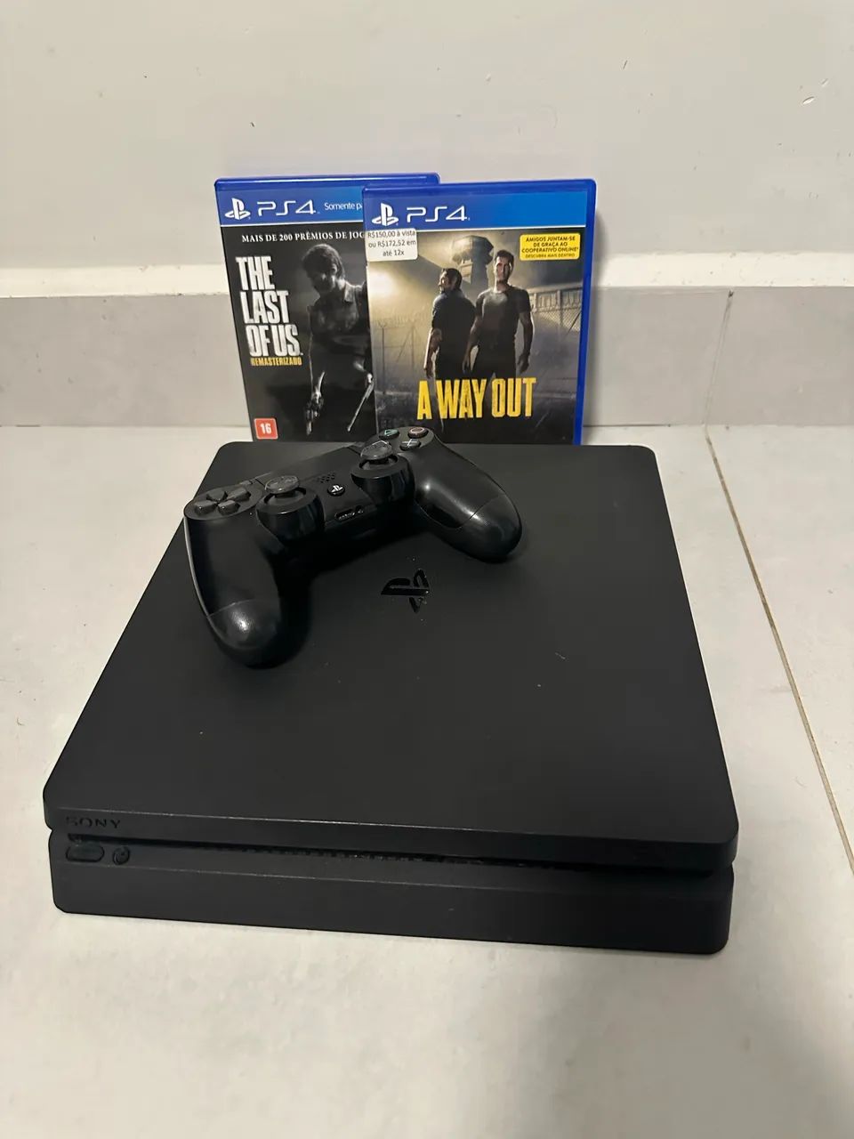 PS4 slim 