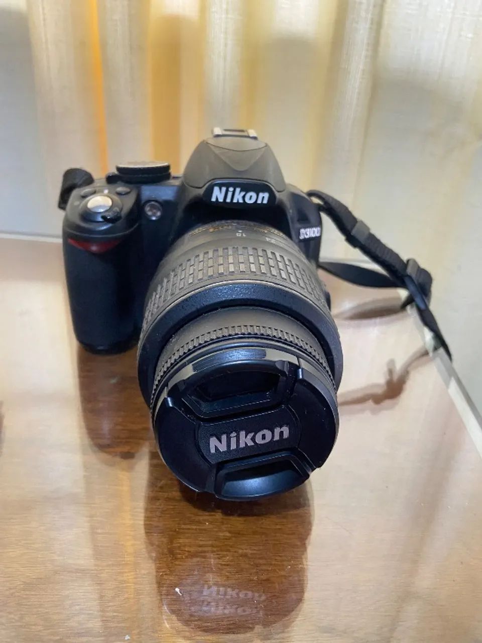 Câmera Nikon D3100