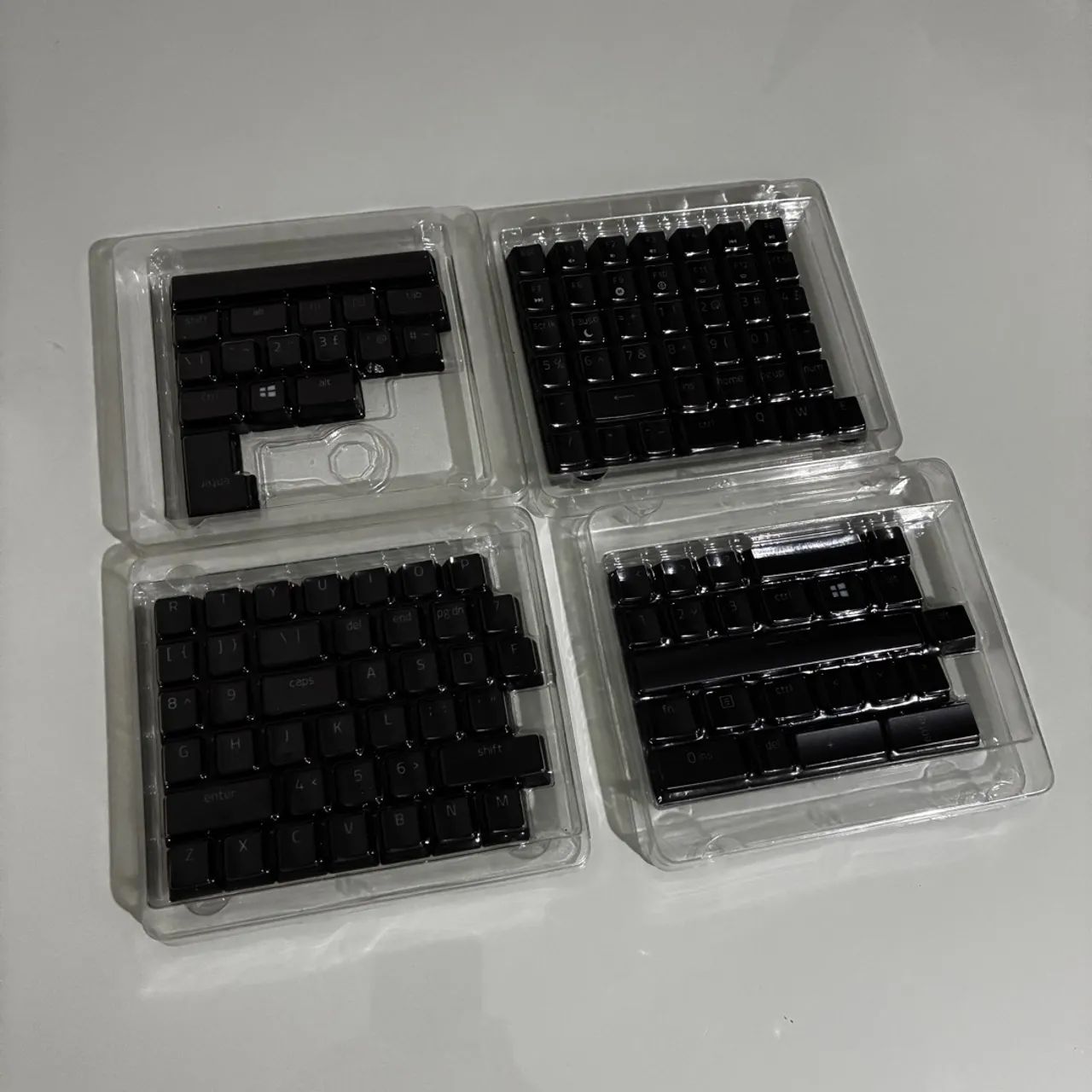 Razer PBT Keycap + Cabo Coiled - Foto 2