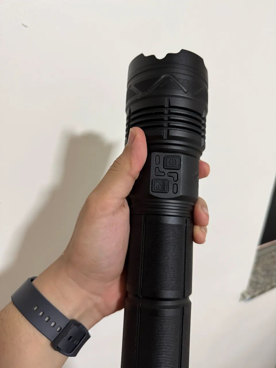Lanterna profissional 20 mil lumens - Foto 2