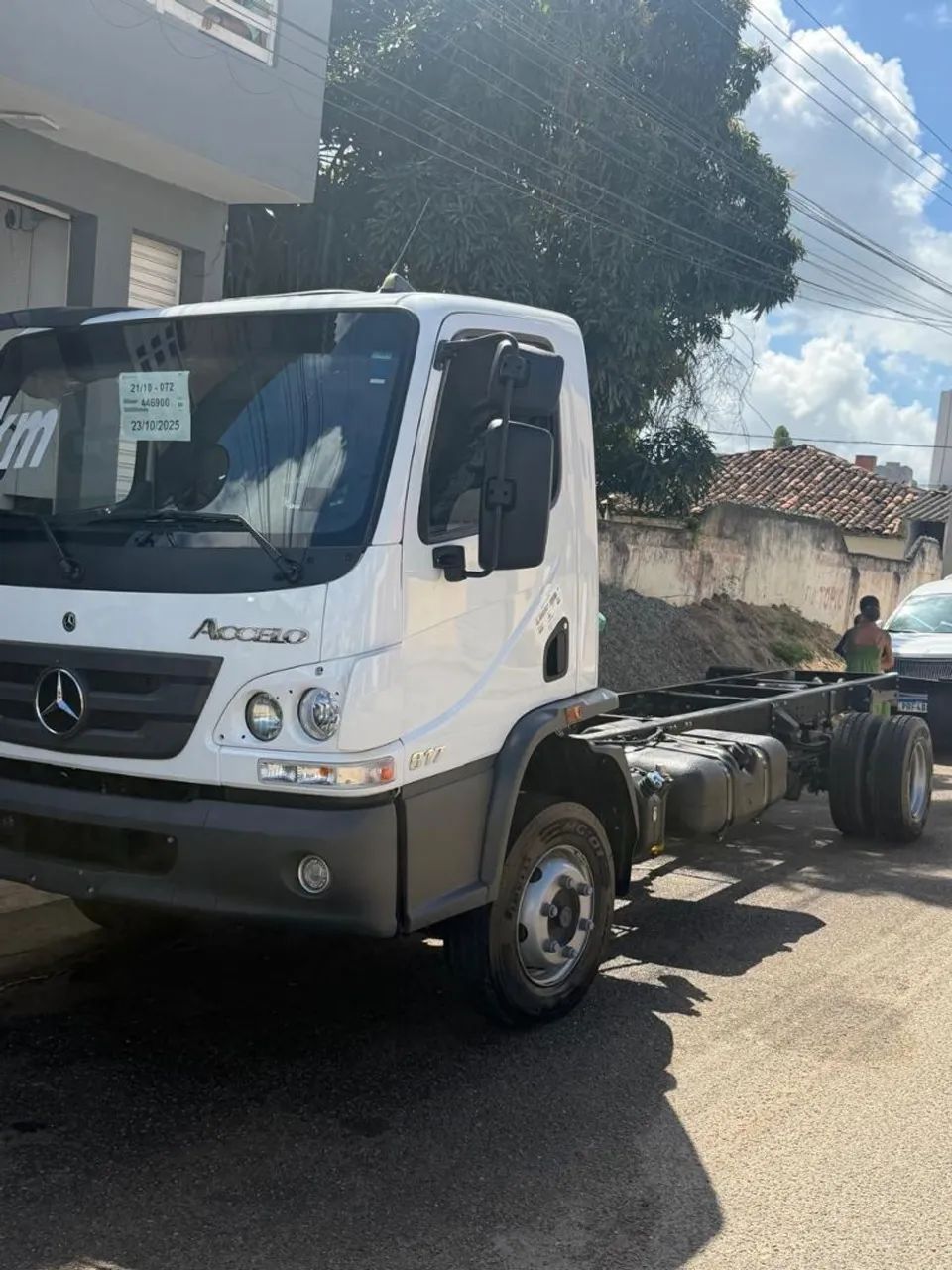 Accelo 817 2025 0km - Foto 2