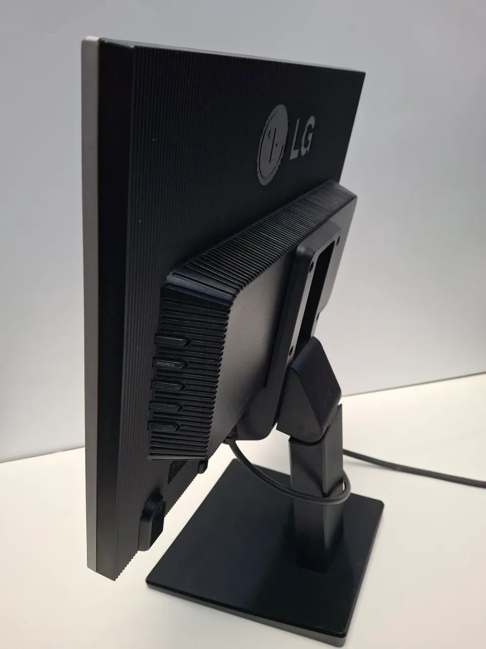 MONITOR FLATON 19 POLEGADAS | HDMI/VGA | PRONTO PARA USO - Foto 5