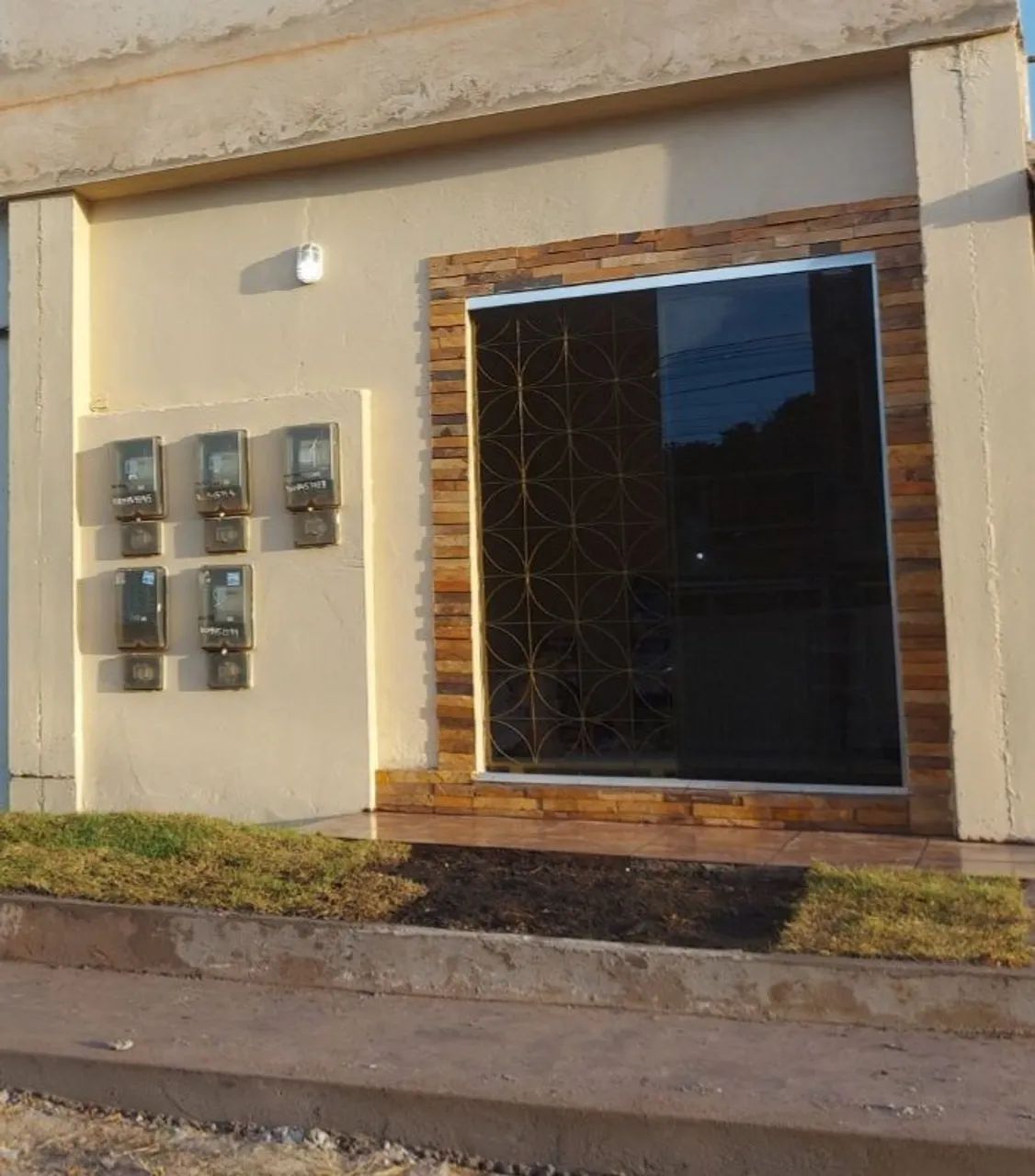 ALUGO PONTO COMERCIAL EM RUA ASFALTADA