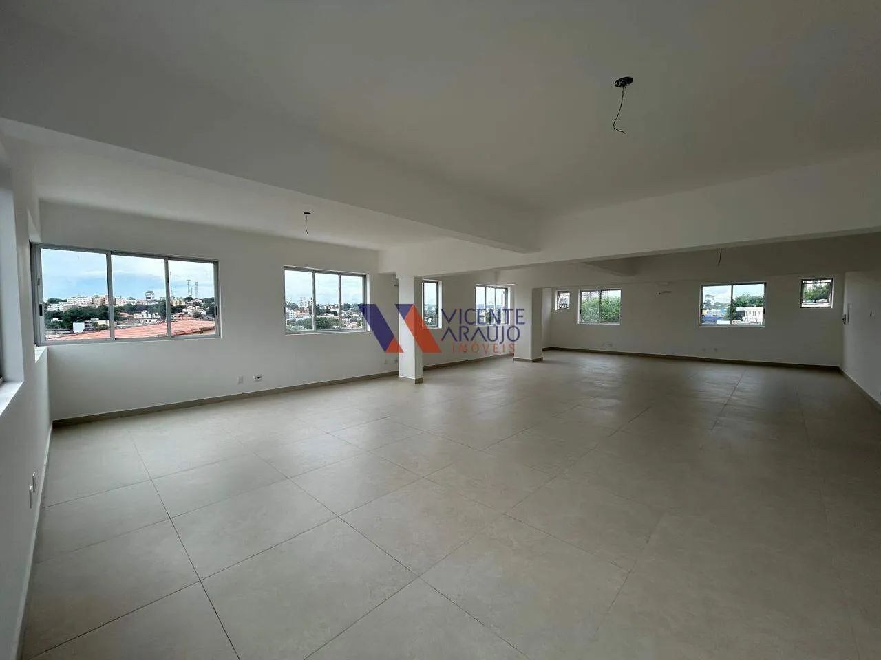 Andar com 120m² no Centro de Betim
